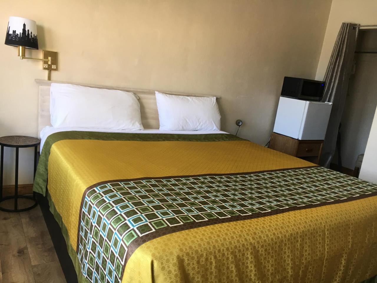 Diamond View Motel スーザンビル エクステリア 写真