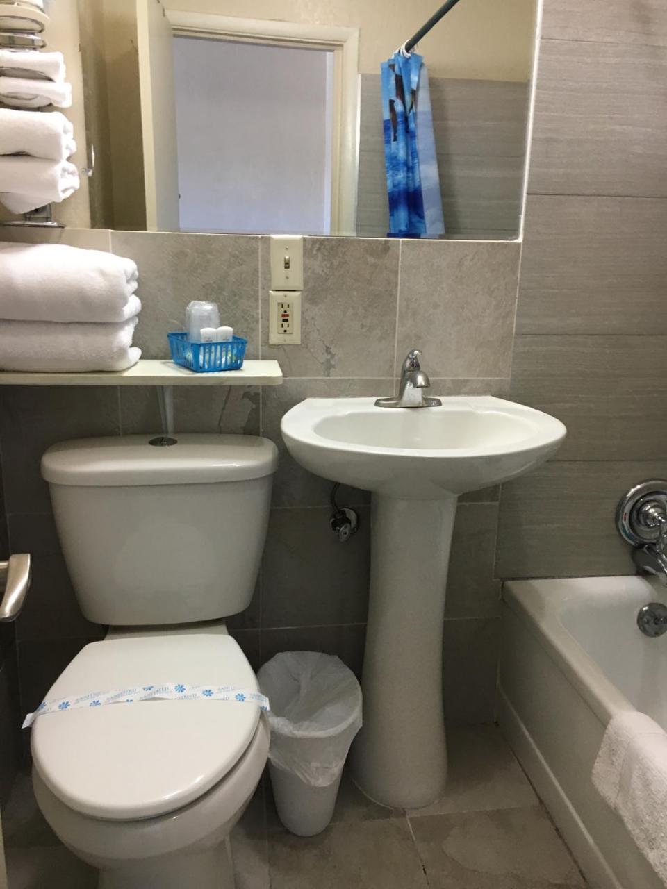 Diamond View Motel スーザンビル エクステリア 写真